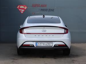 HYUNDAI Sonata - Vista 8