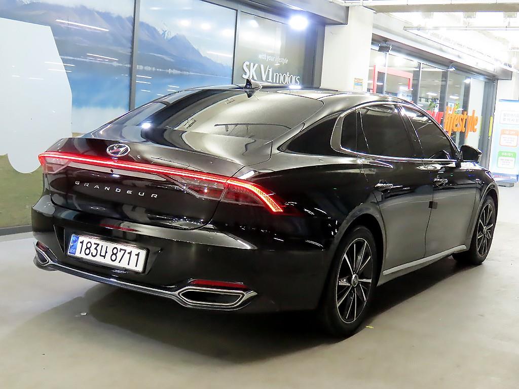 HYUNDAI Grandeur - Vista 4