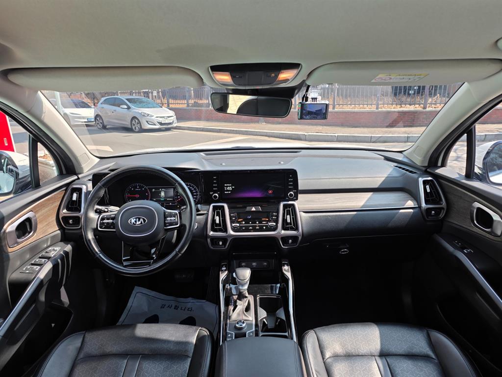 KIA Sorento - Vista 9
