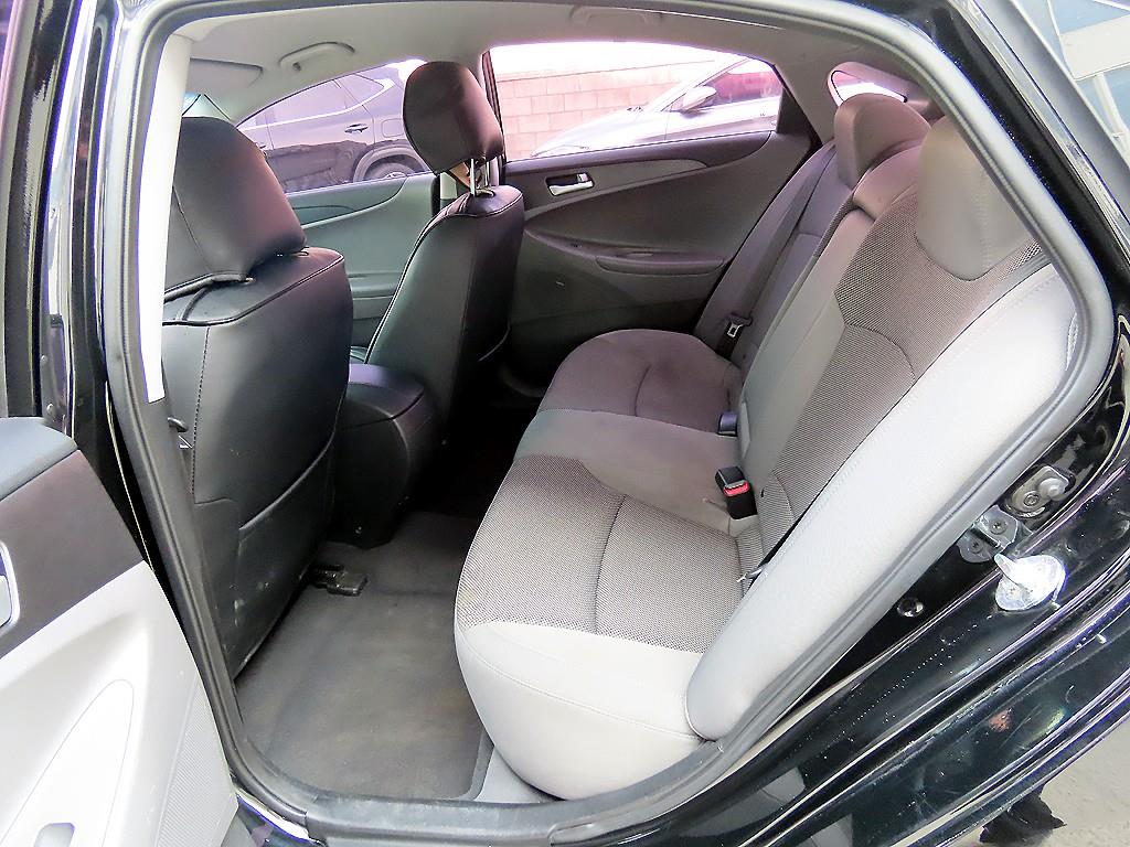 HYUNDAI Sonata - Vista 6