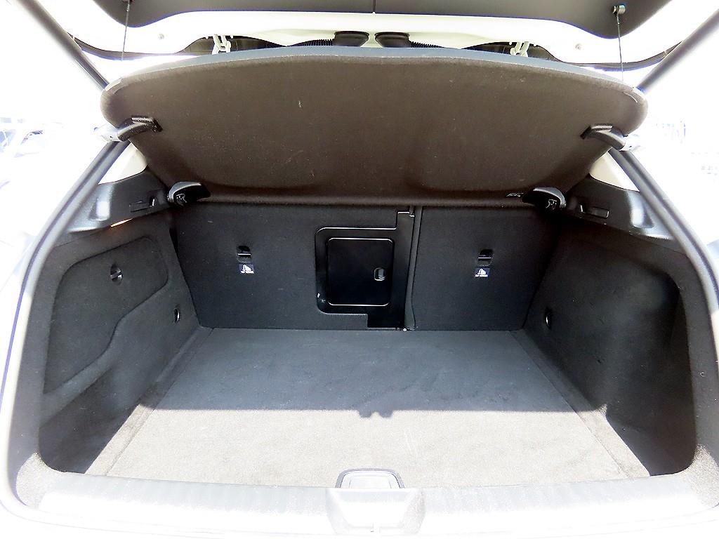 Mercedes Benz GLA Class 2018 Blanco - Importación desde Corea - HF Imports Iquique - Foto 18