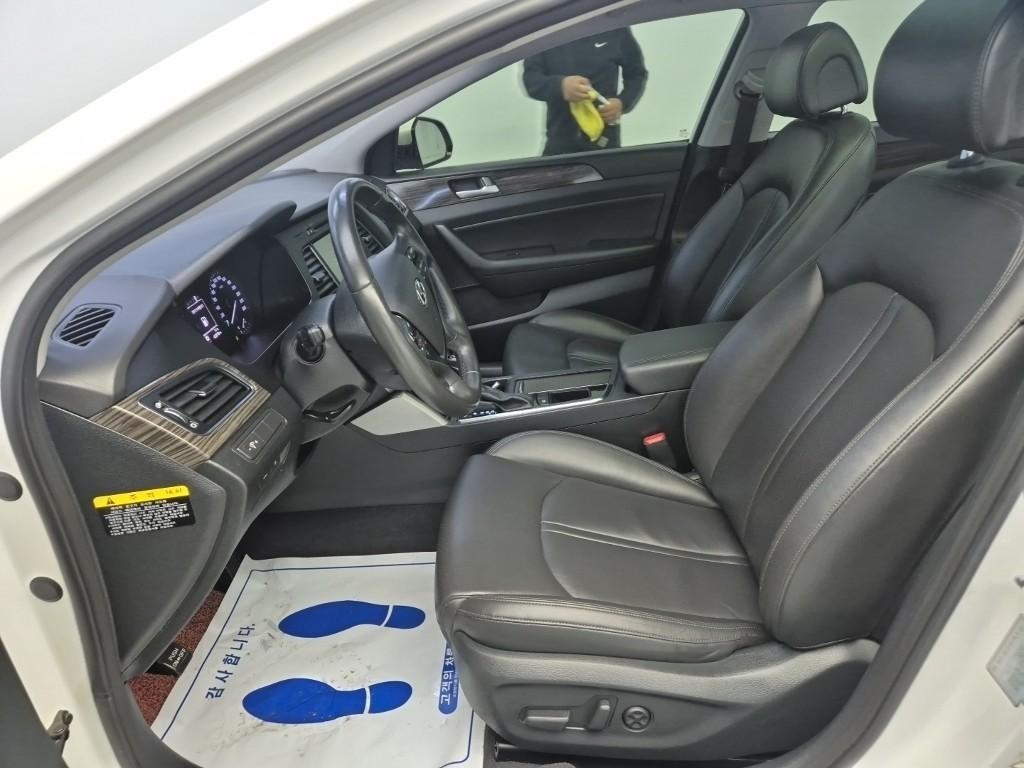 HYUNDAI Sonata - Vista 11