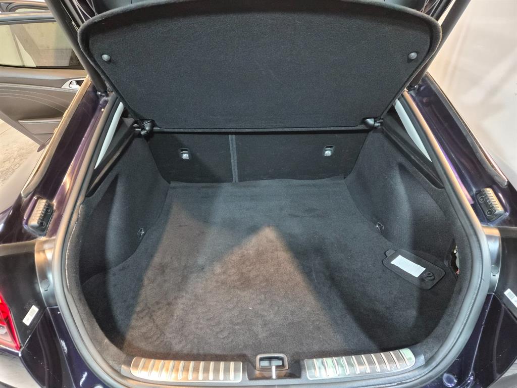 KIA Stinger - Vista 5