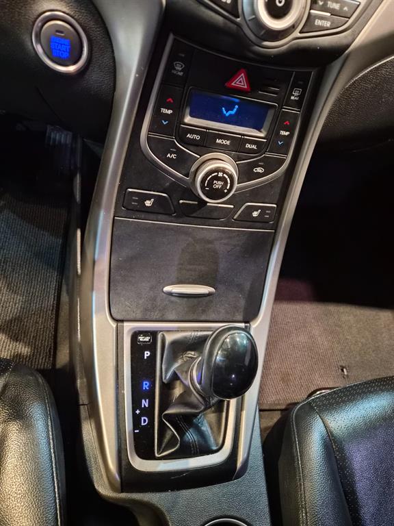 HYUNDAI Avante 2015 Gris - Importación desde Corea - HF Imports Iquique - Foto 16