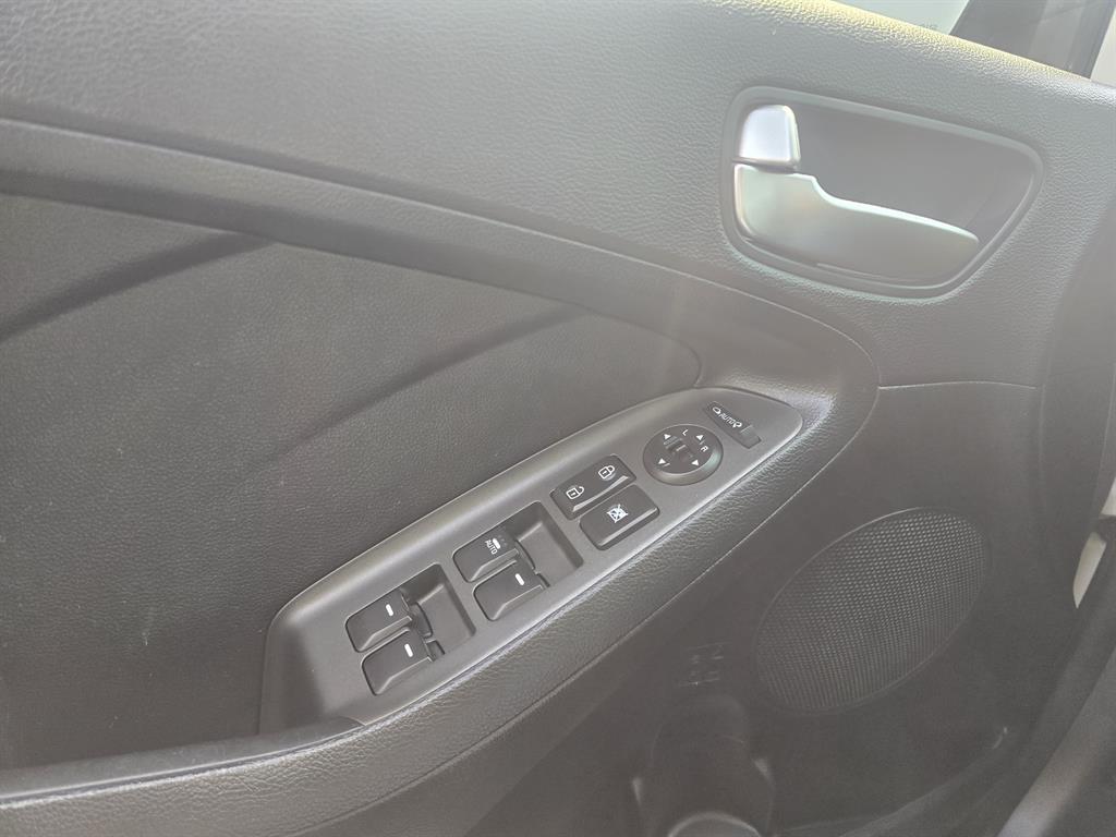 KIA K3 2015 Blanco - Importación desde Corea - HF Imports Iquique - Foto 14