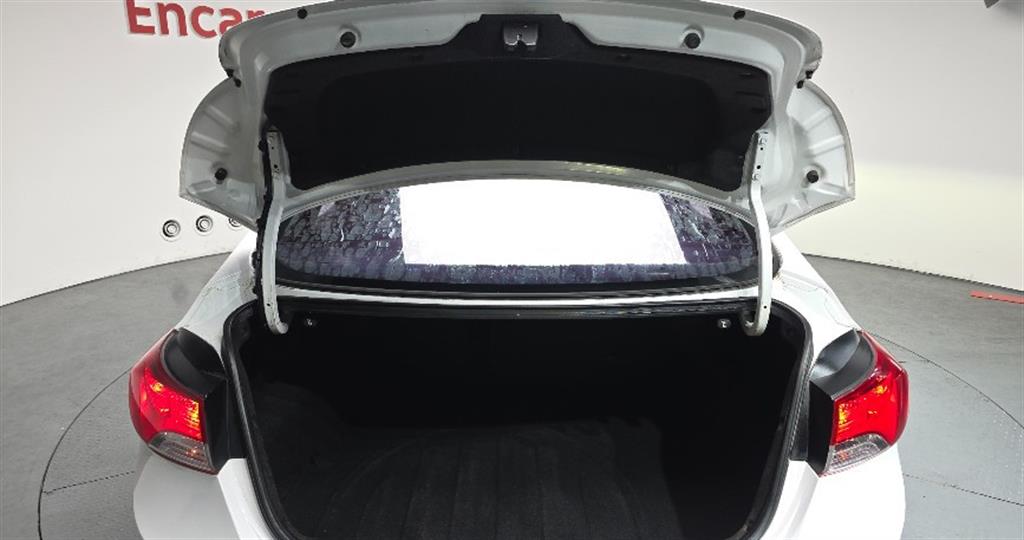 HYUNDAI Avante 2012 Blanco - Importación desde Corea - HF Imports Iquique - Foto 20