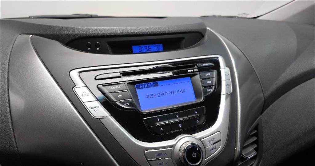 HYUNDAI Avante 2012 Blanco - Importación desde Corea - HF Imports Iquique - Foto 15