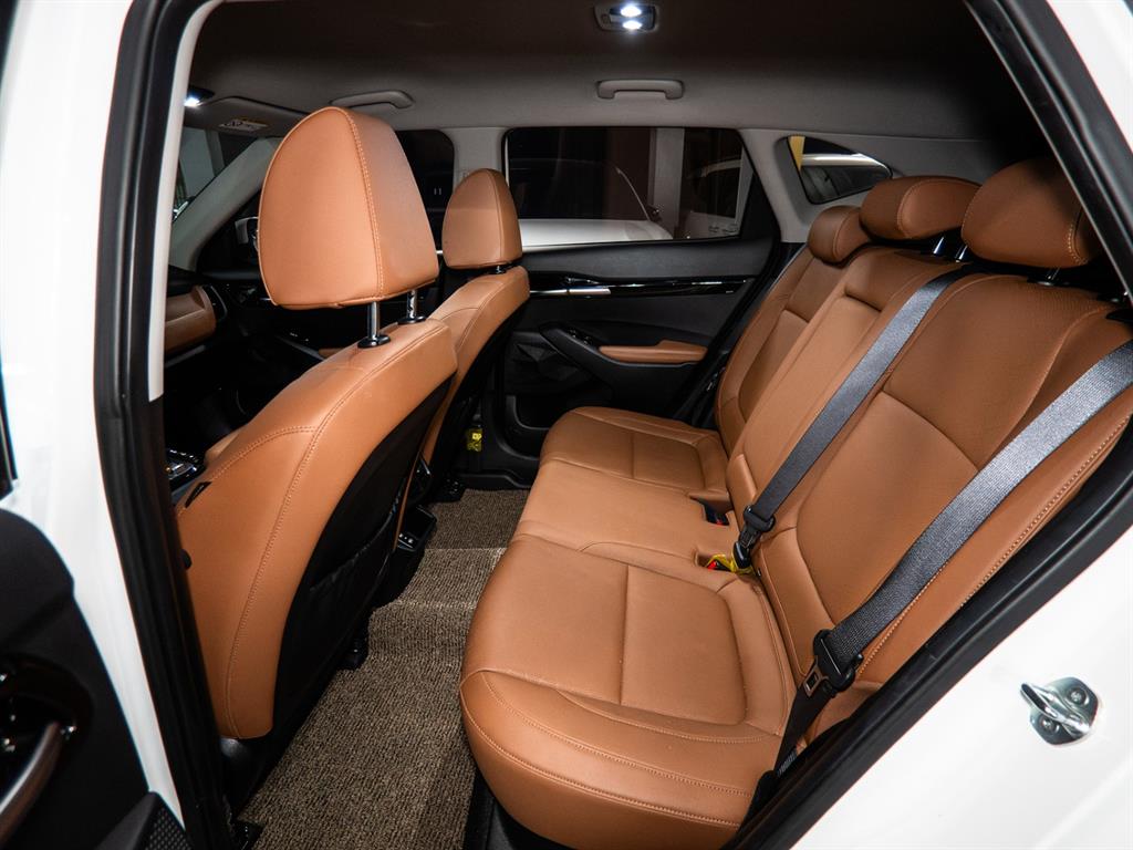 KIA Seltos - Vista 10