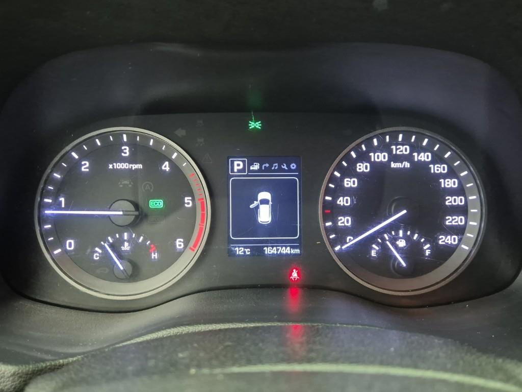 HYUNDAI Tucson - Vista 7