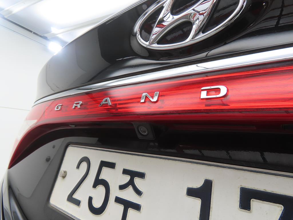 HYUNDAI Grandeur 2014 Negro - Importación desde Corea - HF Imports Iquique - Foto 14