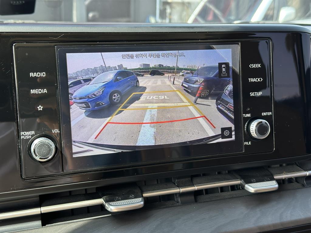 KIA Carnival - Vista 10