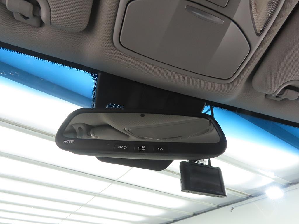 HYUNDAI Maxcruz - Vista 12