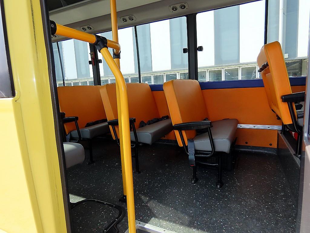 medium and large bus Hyundai bus - Vista 7