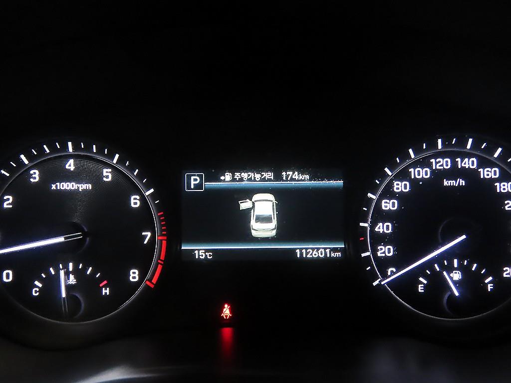 Genesis G80 - Vista 9