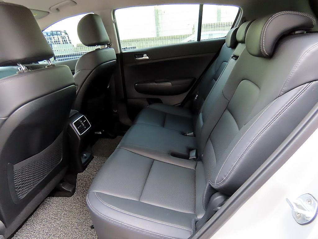 KIA Sportage - Vista 6