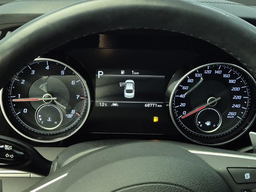 HYUNDAI Grandeur - Vista 6