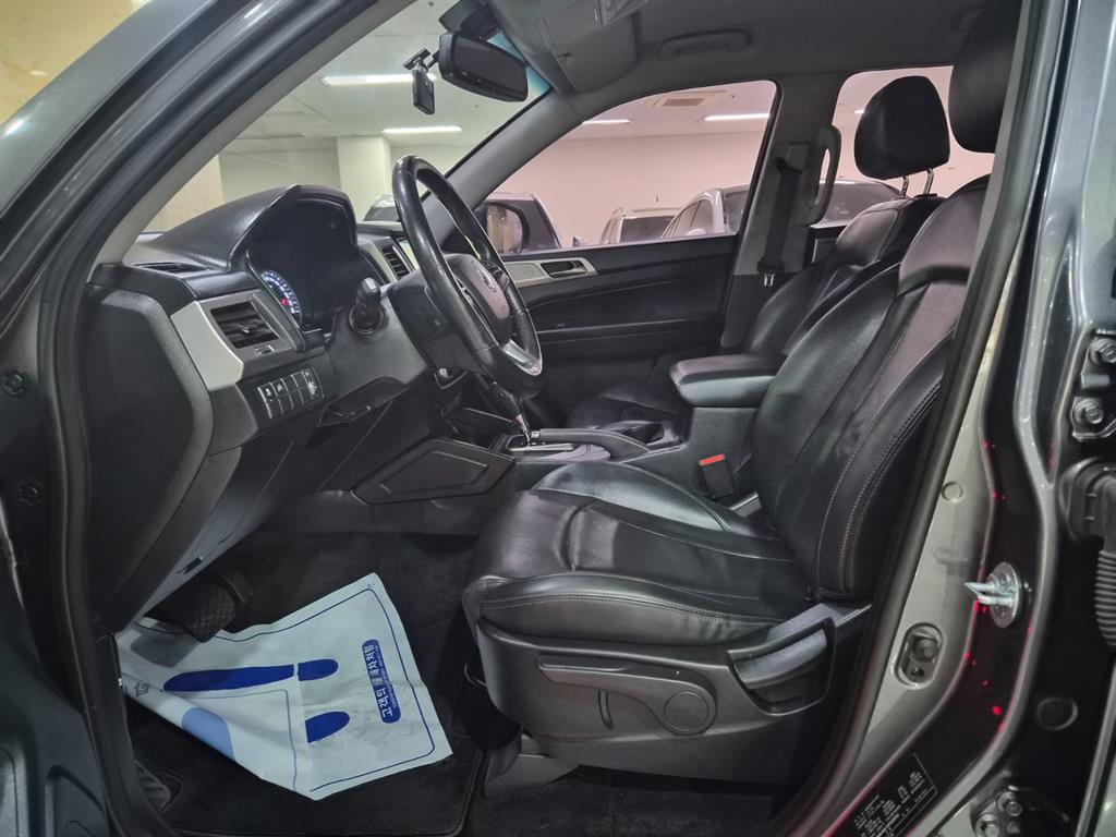 Ssangyong Rexton - Vista 12