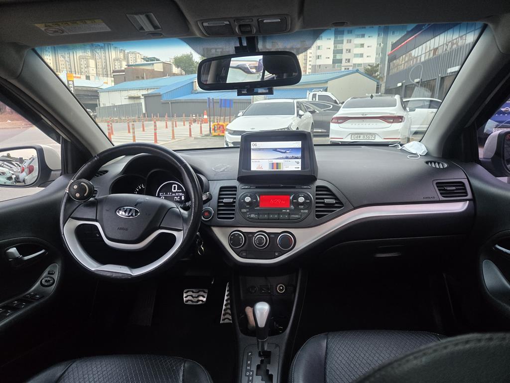 KIA Morning - Vista 5