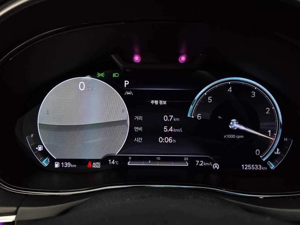 Genesis GV70 - Vista 6