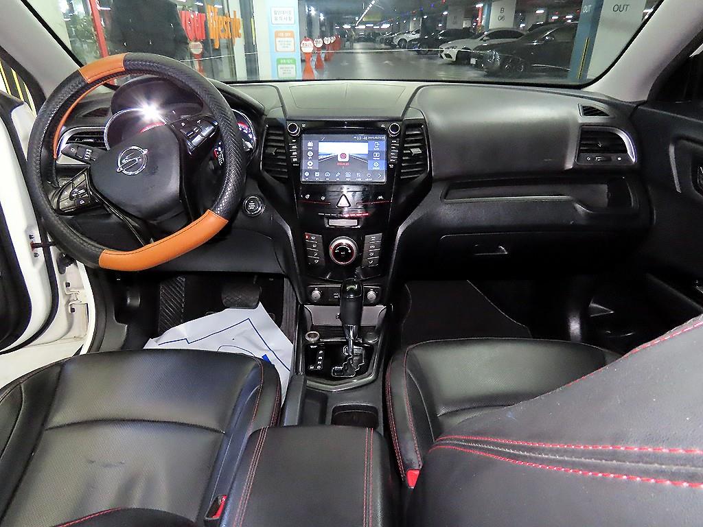 Ssangyong Tivoli - Vista 10