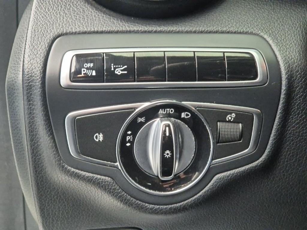 Mercedes Benz C Class - Vista 12