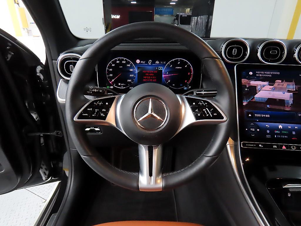 Mercedes Benz GLC Class - Vista 9