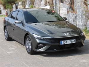 HYUNDAI Avante - Vista 4