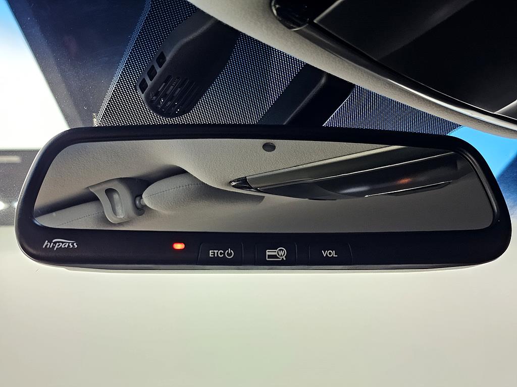 HYUNDAI Grandeur - Vista 12