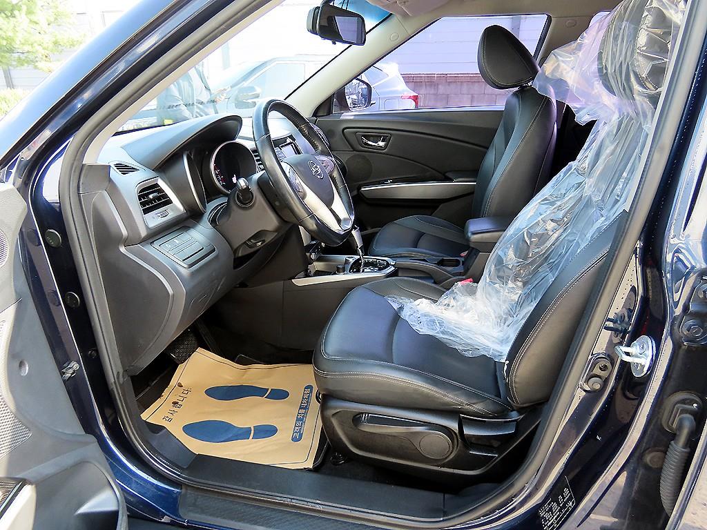 Ssangyong Tivoli - Vista 5