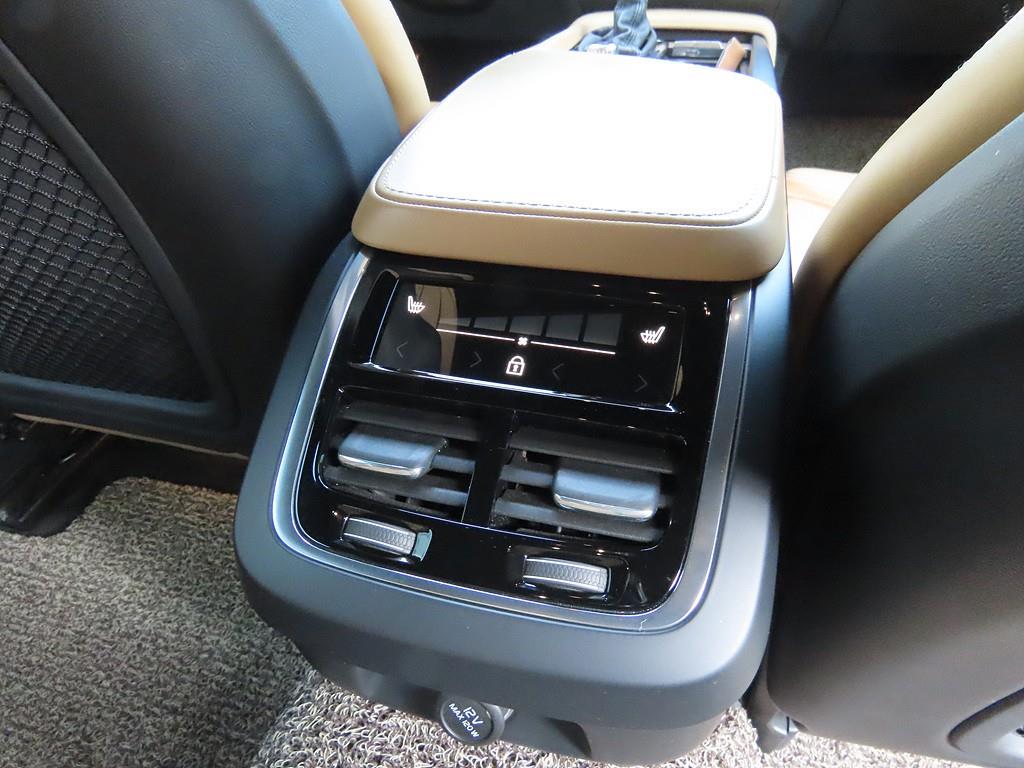 Volvo S90 - Vista 12