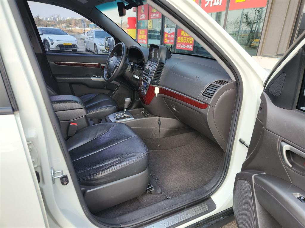 HYUNDAI Santa Fe 2011 Blanco - Importación desde Corea - HF Imports Iquique - Foto 15