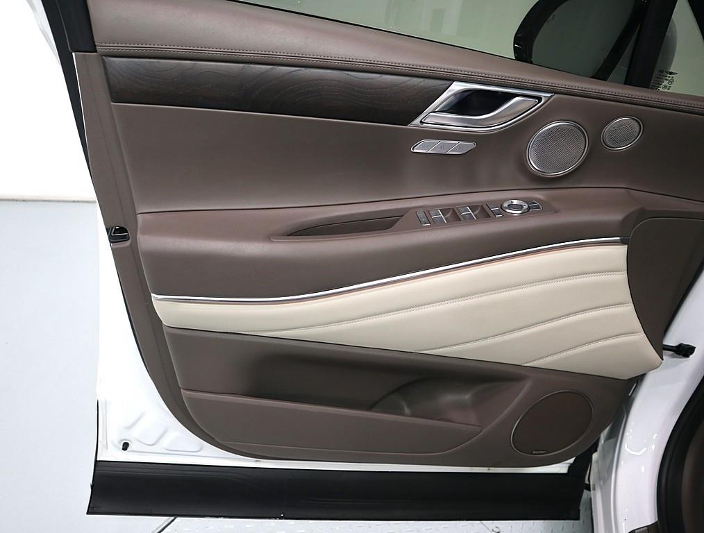 Genesis GV80 - Vista 7