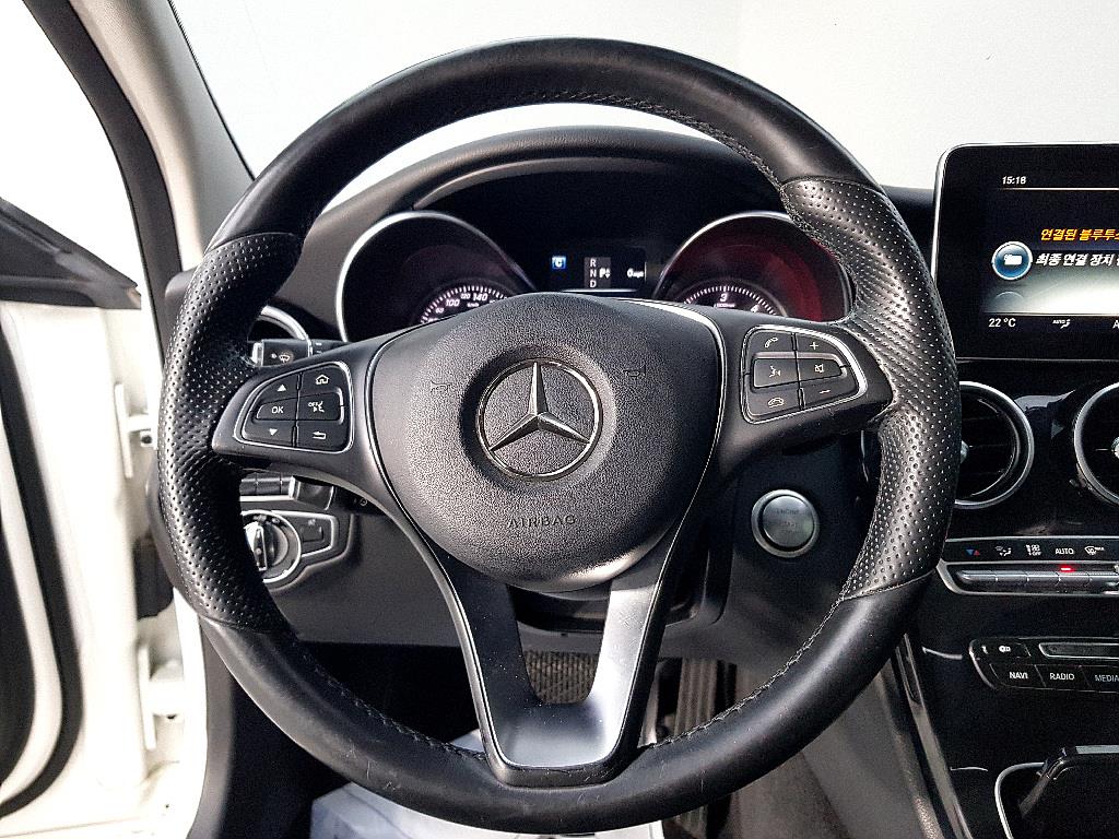 Mercedes Benz C Class - Vista 11