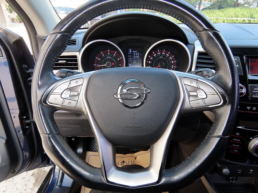 Ssangyong Tivoli - Vista 8