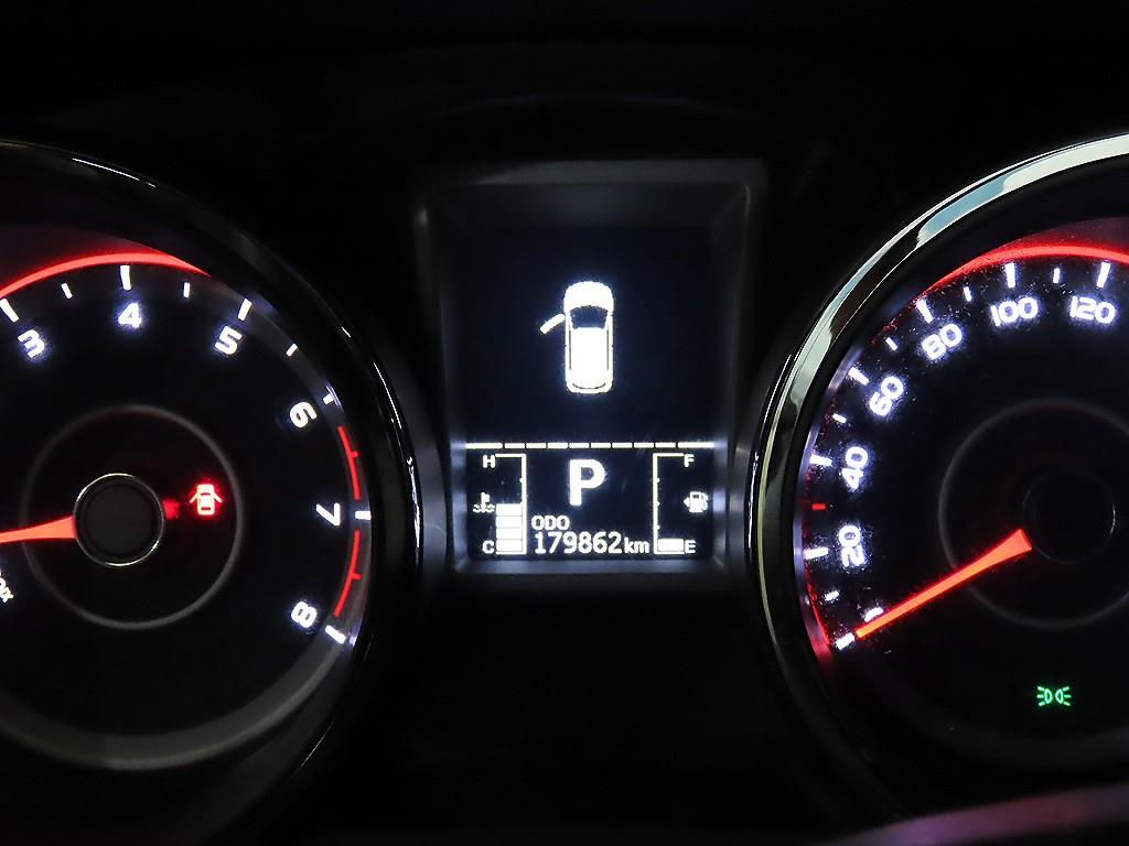 Ssangyong Tivoli - Vista 9