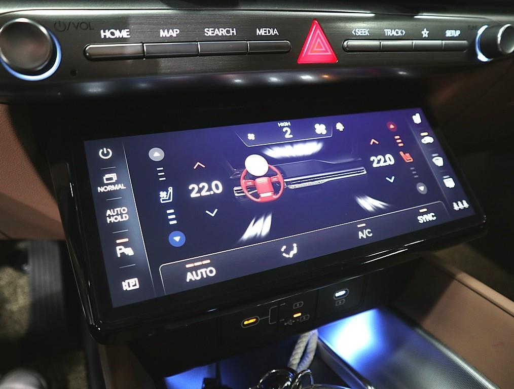 HYUNDAI Grandeur - Vista 12