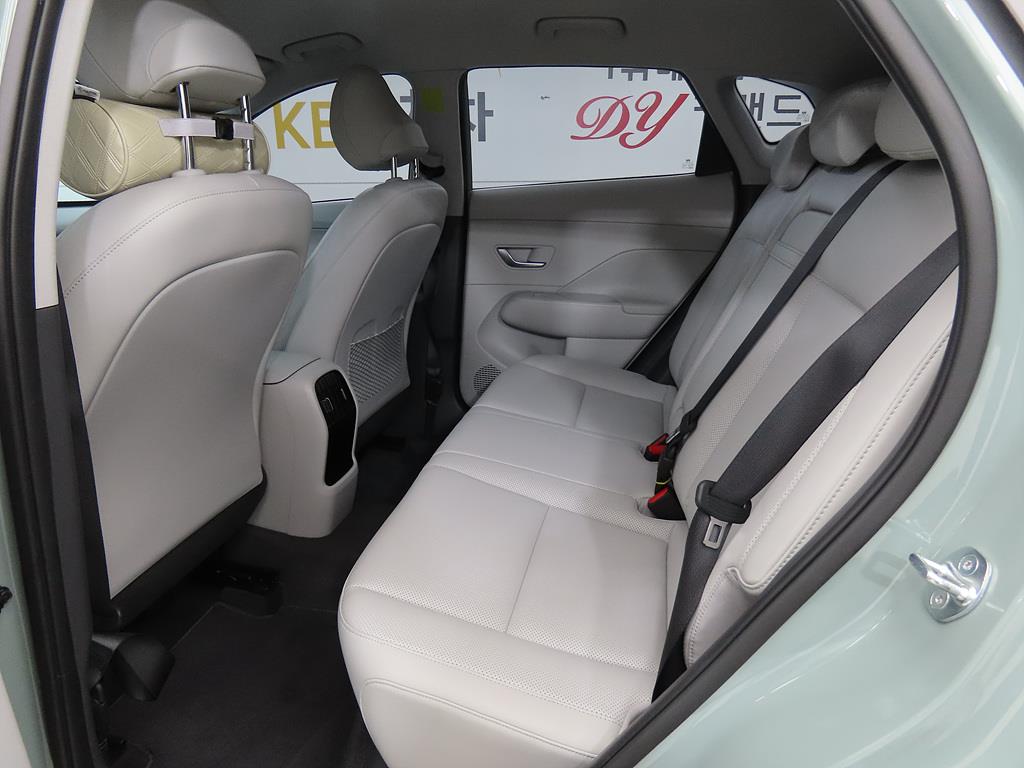 HYUNDAI Kona - Vista 8