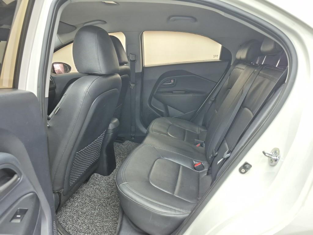 KIA Pride - Vista 12