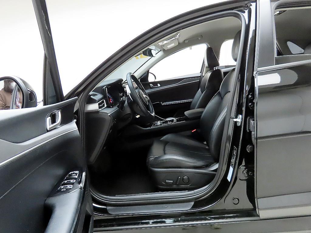 KIA K5 2021 Negro - Importación desde Corea - HF Imports Iquique - Foto 13