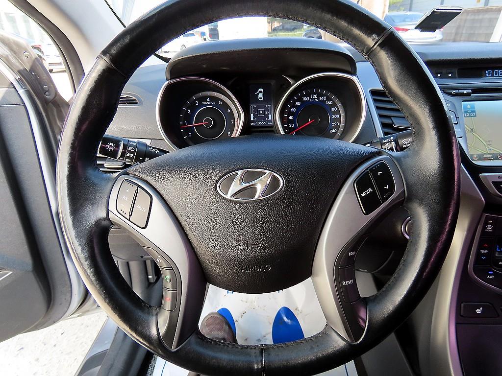 HYUNDAI Avante - Vista 8