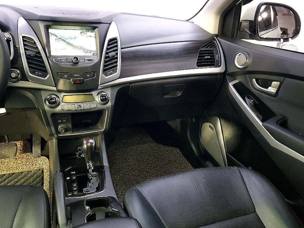 Ssangyong Korando - Vista 9