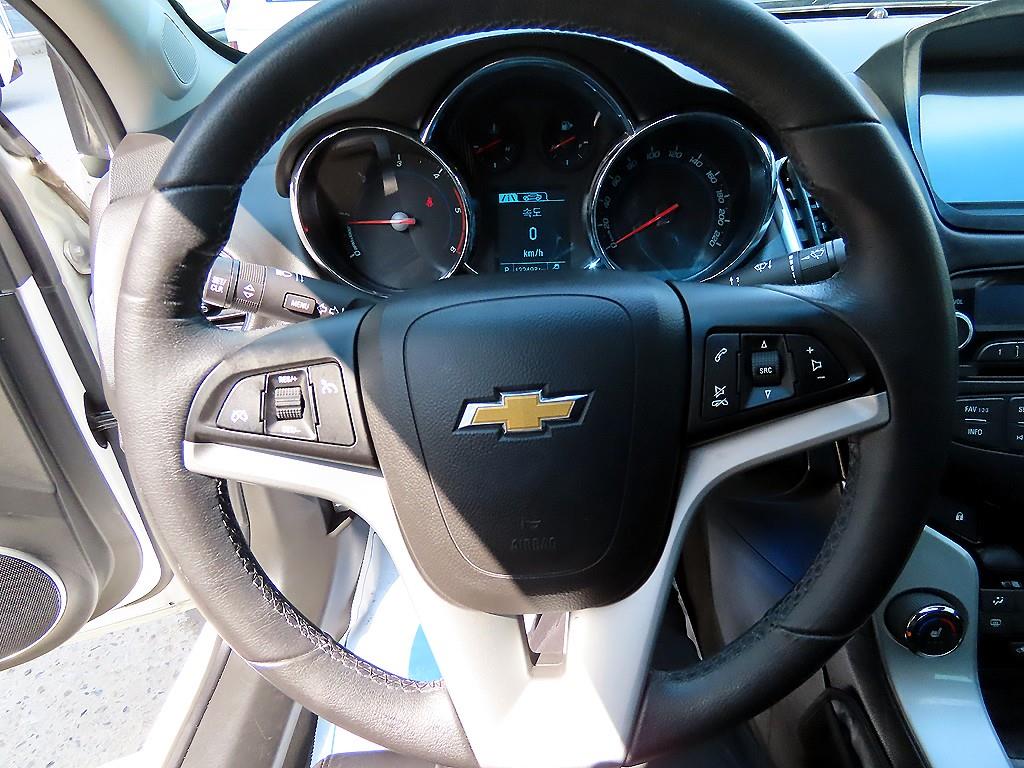 Chevrolet Cruise - Vista 8