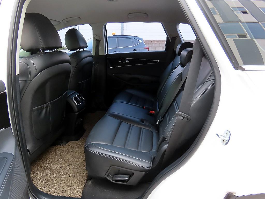 KIA Sorento - Vista 6