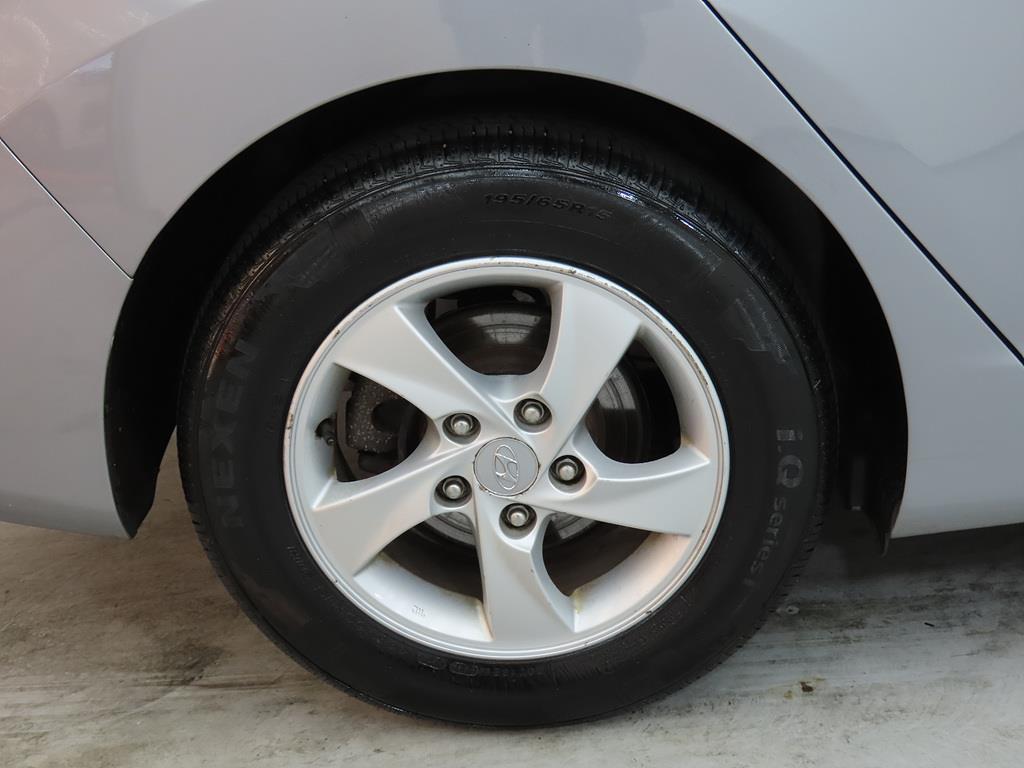 HYUNDAI Avante 2014 Gris - Importación desde Corea - HF Imports Iquique - Foto 20