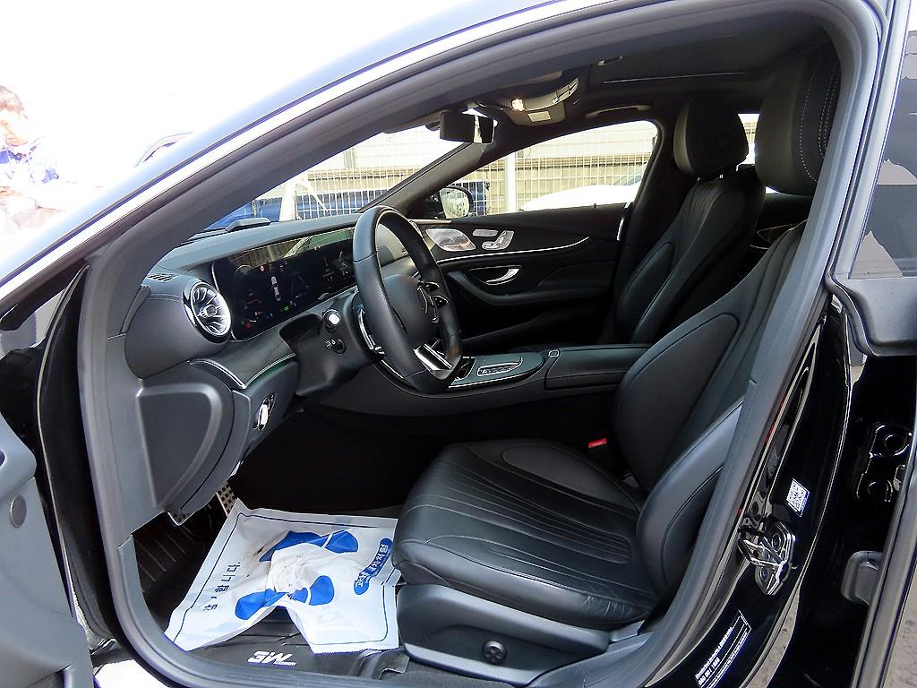 Mercedes Benz CLS Class - Vista 5