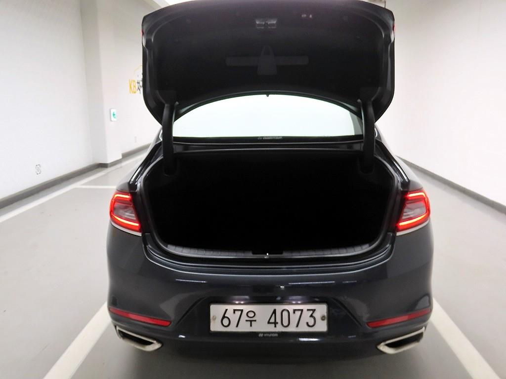 HYUNDAI Grandeur - Vista 5