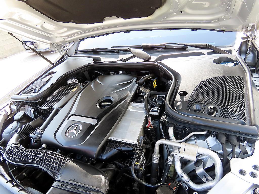 Mercedes Benz E class 2017 Plateado - Importación desde Corea - HF Imports Iquique - Foto 19