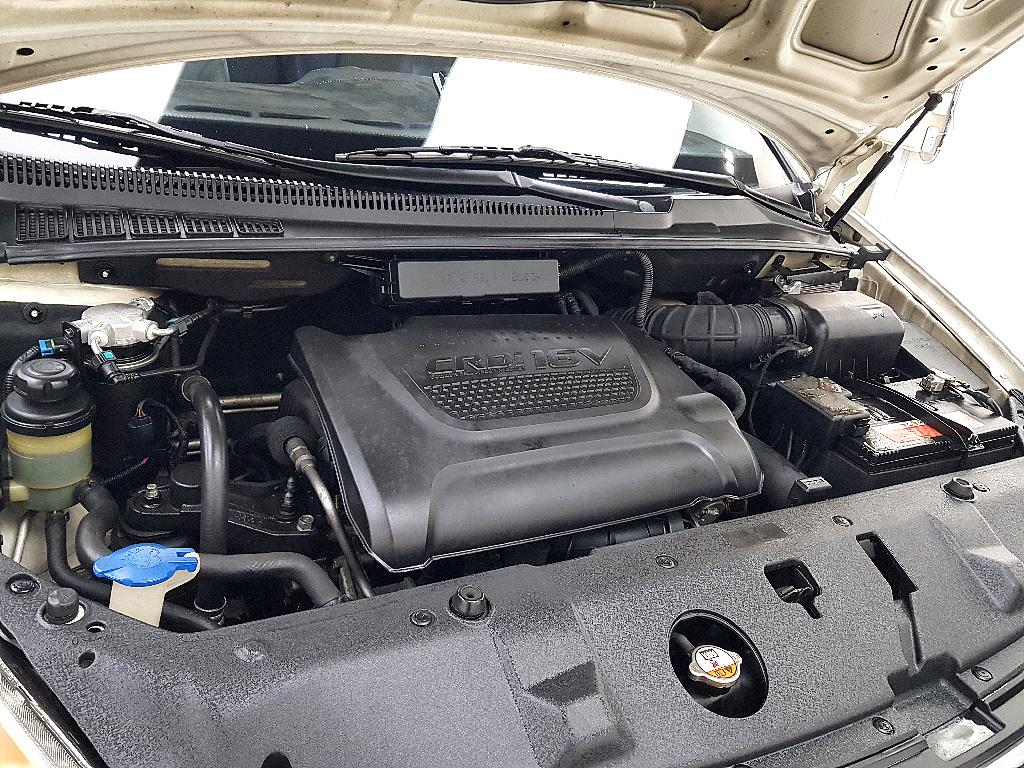 KIA Carnival - Vista 6