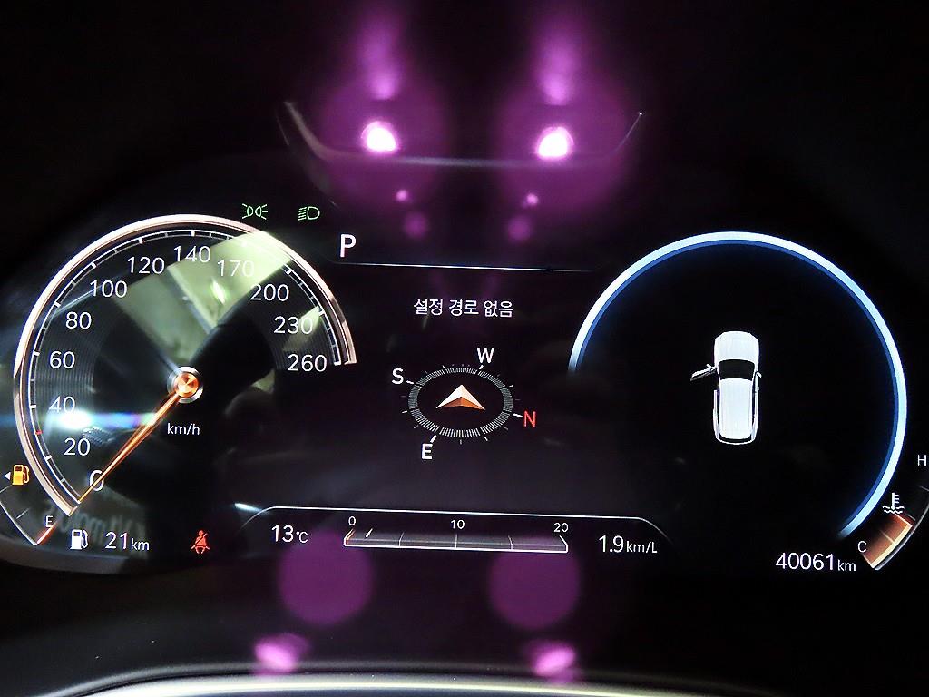 Genesis GV80 - Vista 9