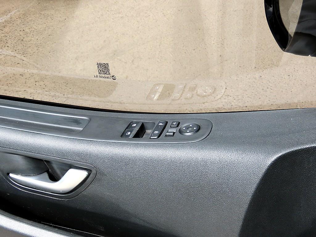 HYUNDAI Staria - Vista 11